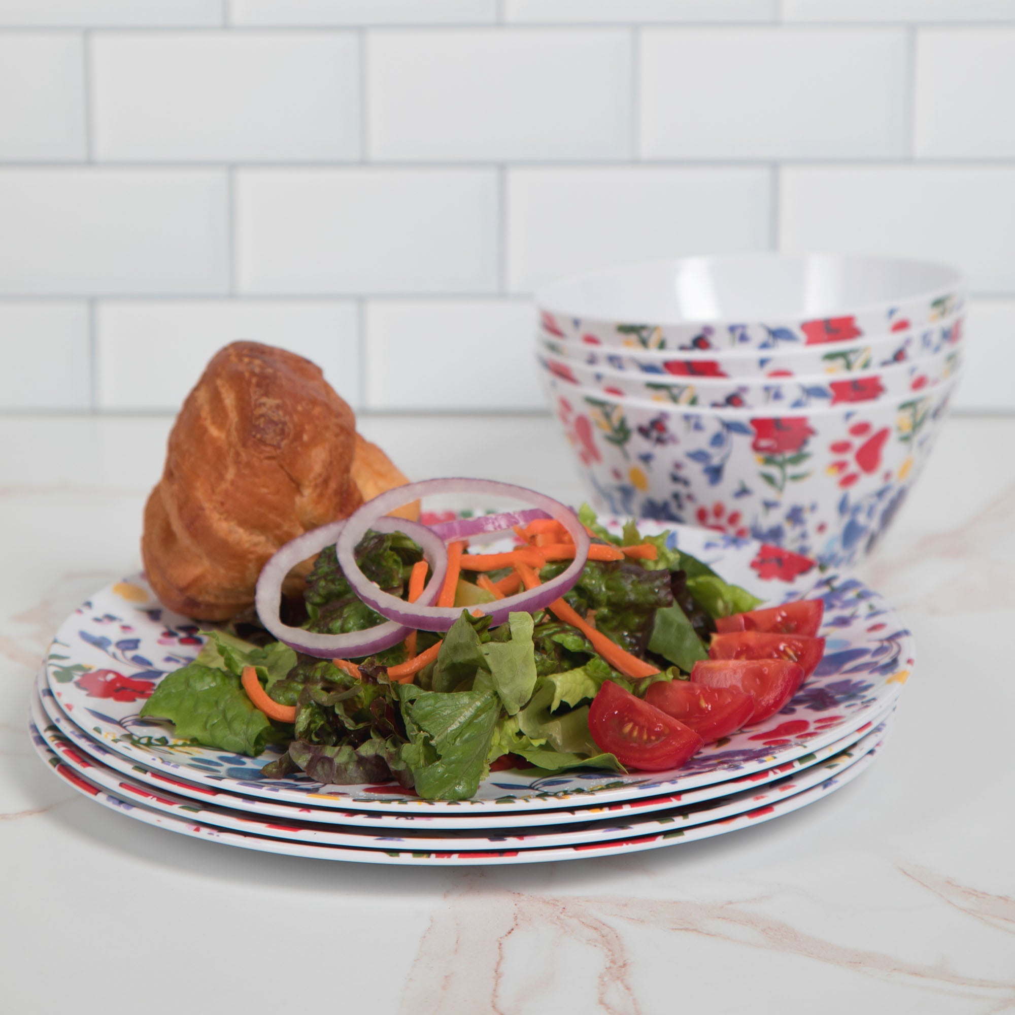 Flower Garden Paws Melamine Dinnerware Set Of 4