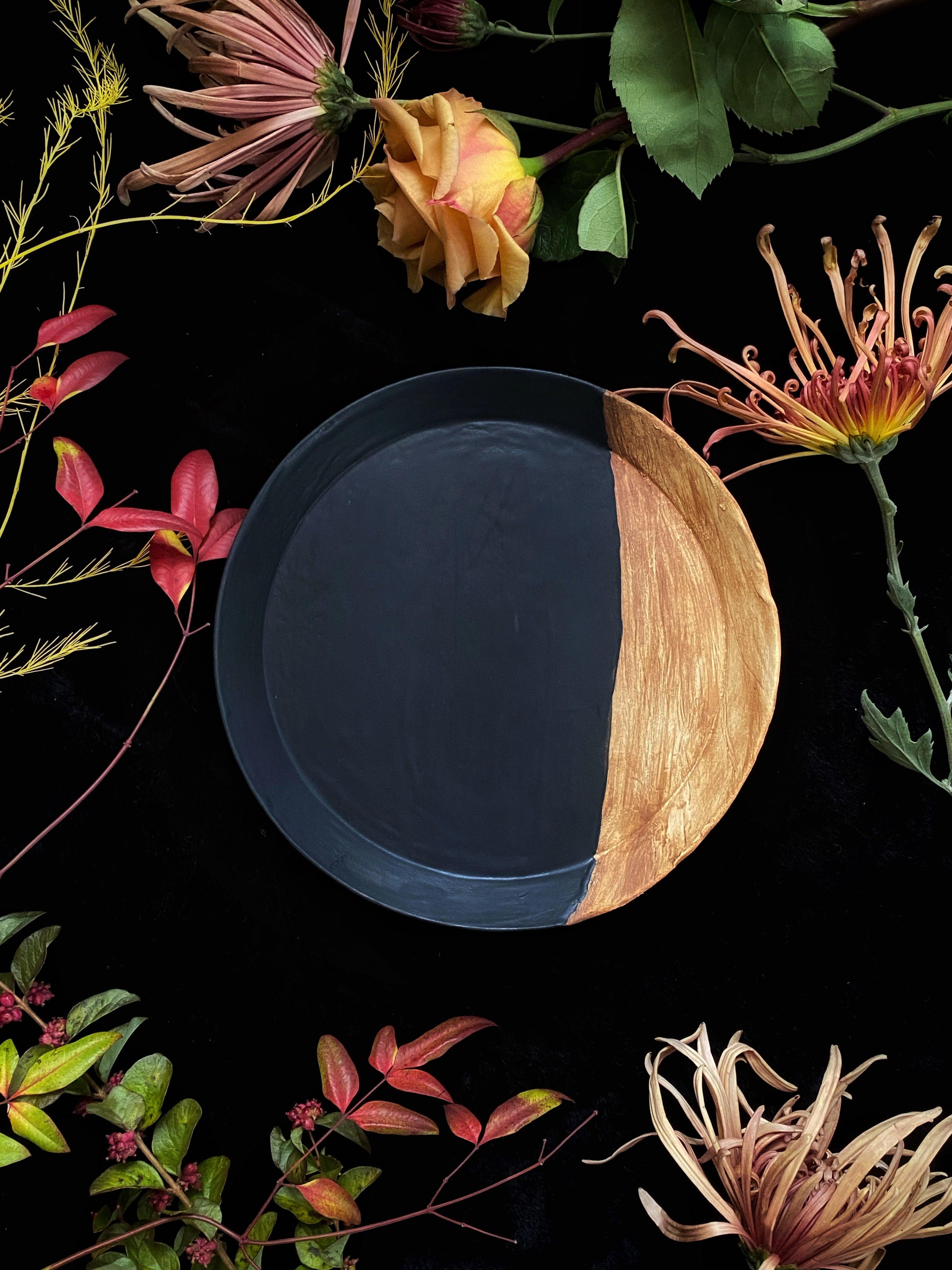 Matte Black With Wood Texture Dinnerware
